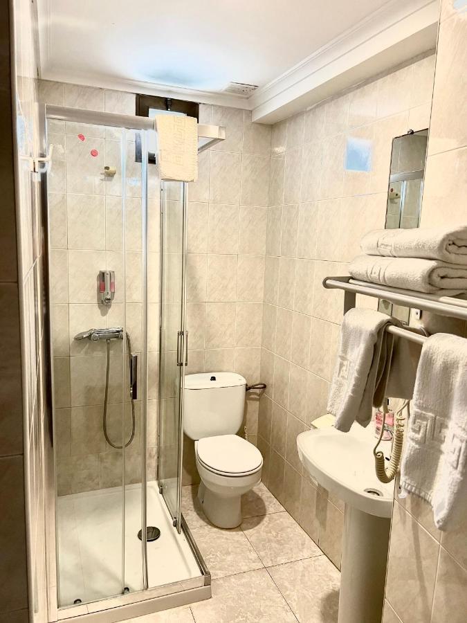 Hostal La Picota Liencres Buitenkant foto