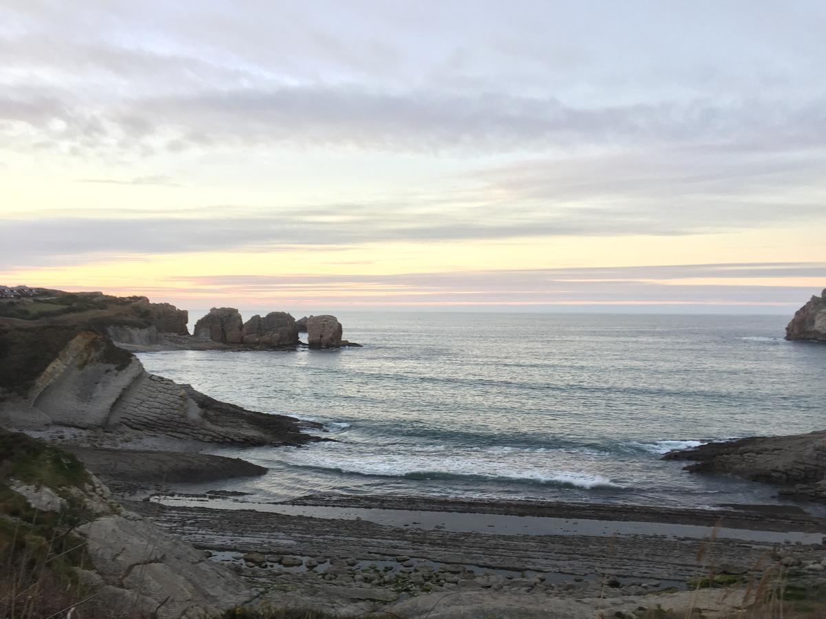 Hostal La Picota Liencres Buitenkant foto